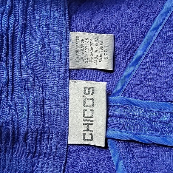 Women's Chico's Textured Jacket, Royal Blue, Size 1 = U.S. Medium/8 EUC - Picture 4 of 6